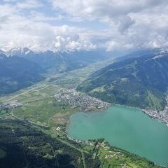 Flugwegposition um 09:59:07: Aufgenommen in der Nähe von Gemeinde Zell am See, 5700 Zell am See, Österreich in 2282 Meter